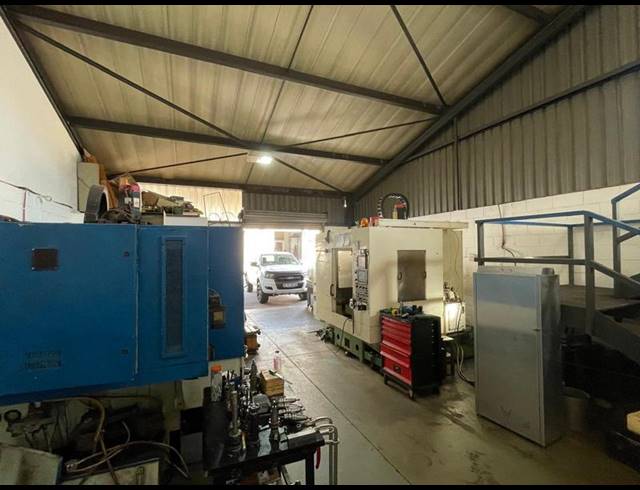 INDUSTRIAL PROPERTY TO RENT IN HENNOPSPARK